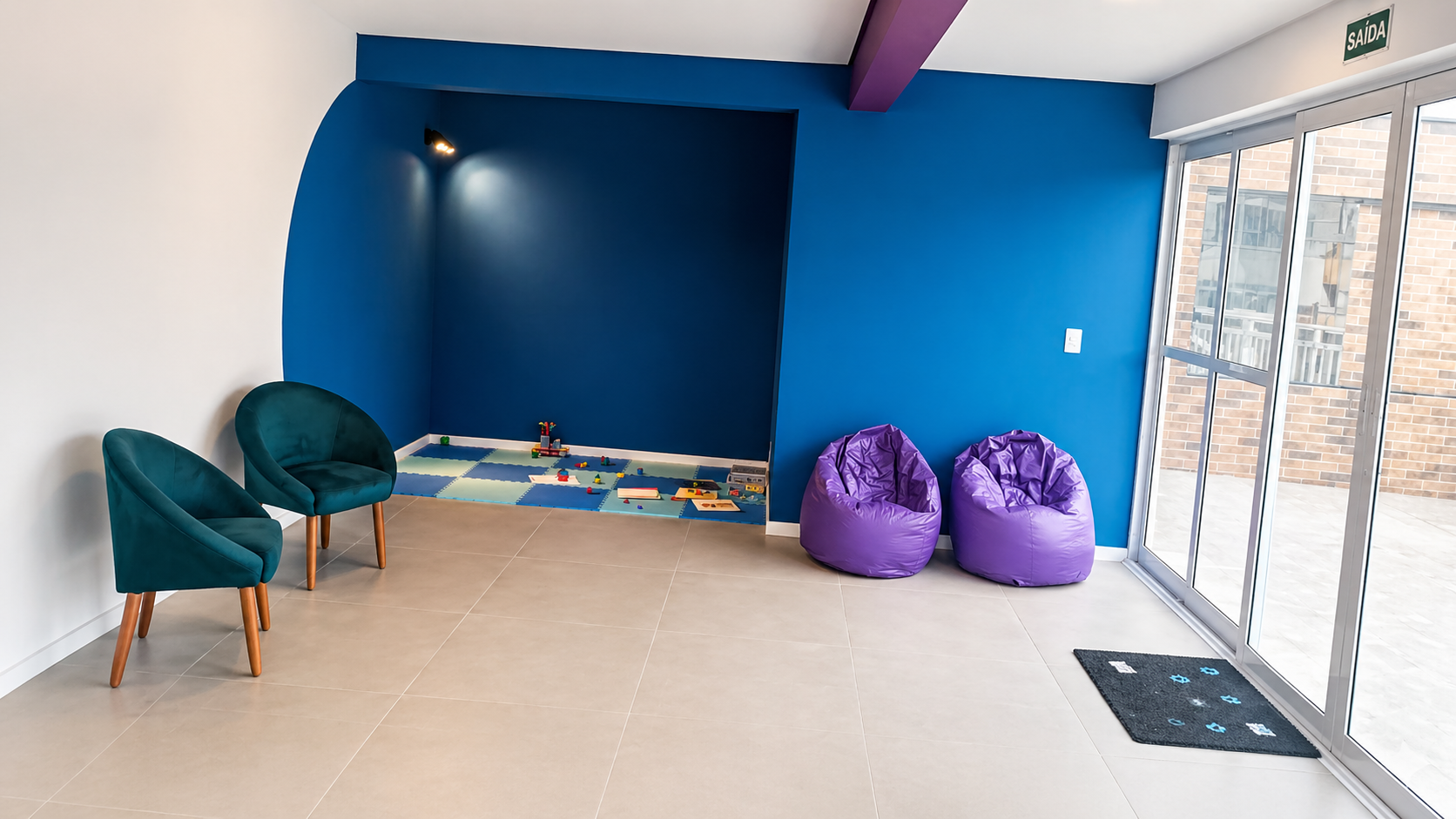 Recepção e cantinho kids da MegaX Code